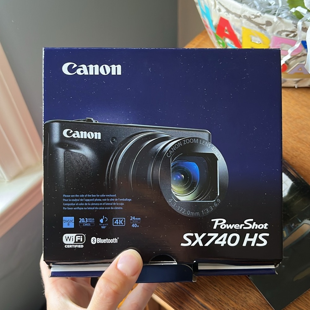 Canon Powershot SX740